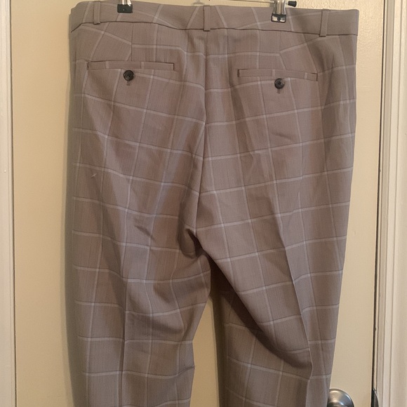 Banana Republic Logan Style Lightweight Trouser Pant - Picture 7 of 9